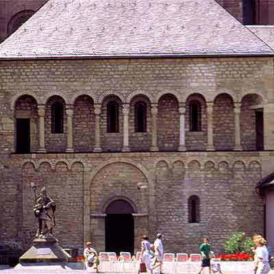 Die Nordseite der Gotthardkapelle