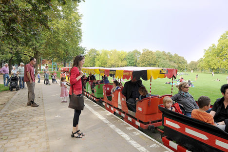 Mini-Eisenbahn im Mainzer Volkspark