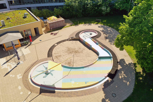 Kinderbecken im Außenbereich des Taubertsbergbads