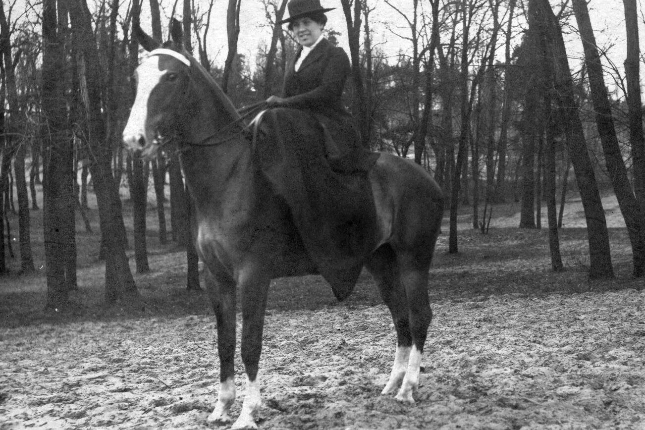 Alice Stahn, um 1930