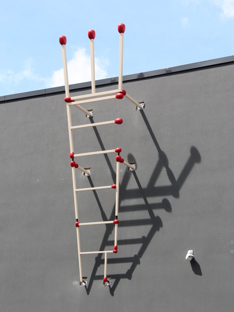 Feuerwache II, Künstler: Inges Idee