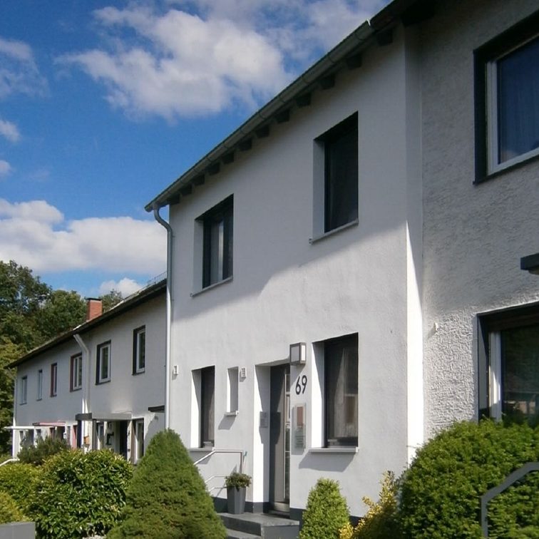 Casa a metà strada ristrutturata