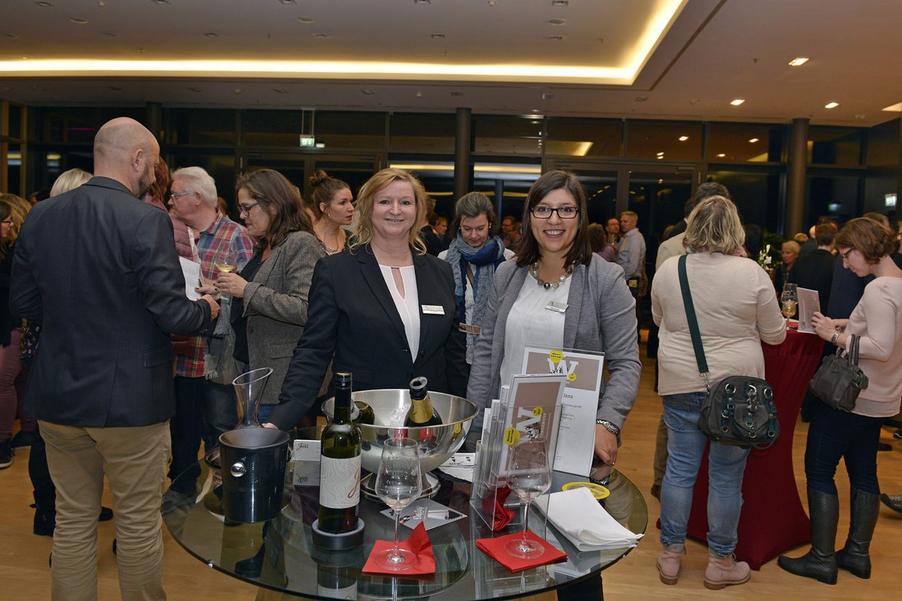 Vignerons lors d'une dégustation premium