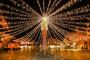 Magical lights at the Mainz Christmas Market © Carsten Costard