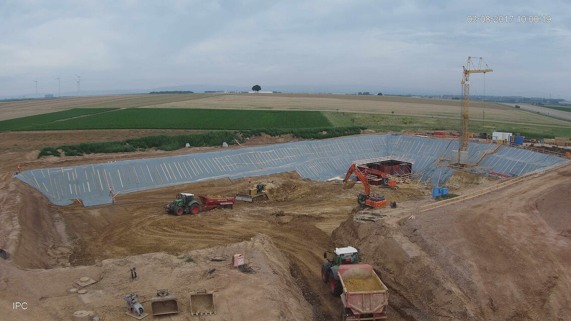 Baustelle Neues Regenrückhaltebecken Ebersheim August 2017