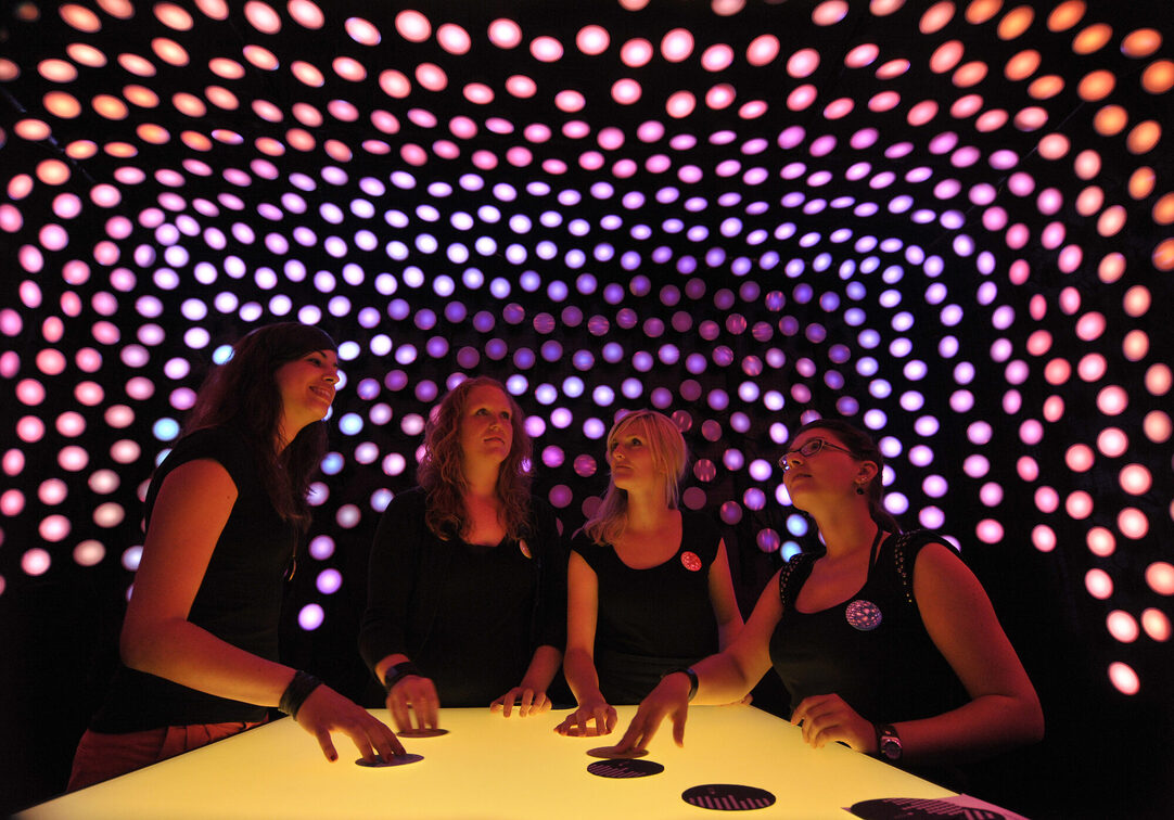 Besucherinnen der SPEKTRALE 2011