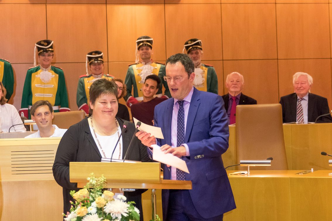 Sigrid Lemb-Becker et le maire Michael Ebling annoncent le résultat des élections