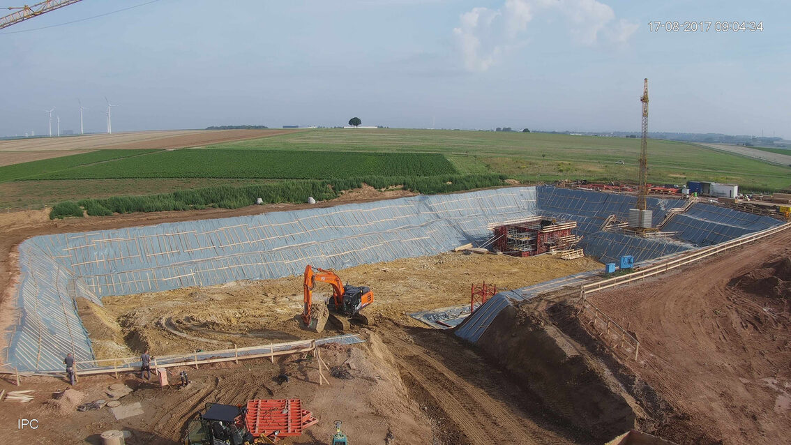 Baustelle neues Regenrückhaltebecken Ebersheim