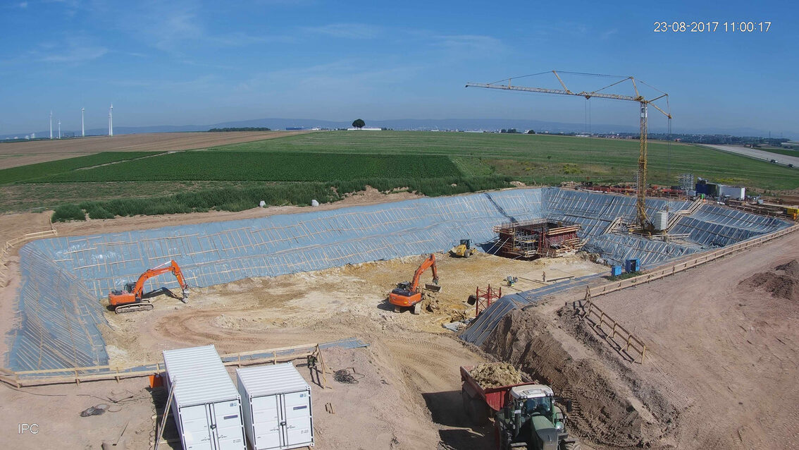 Baustelle neues Regenrückhaltebecken Ebersheim