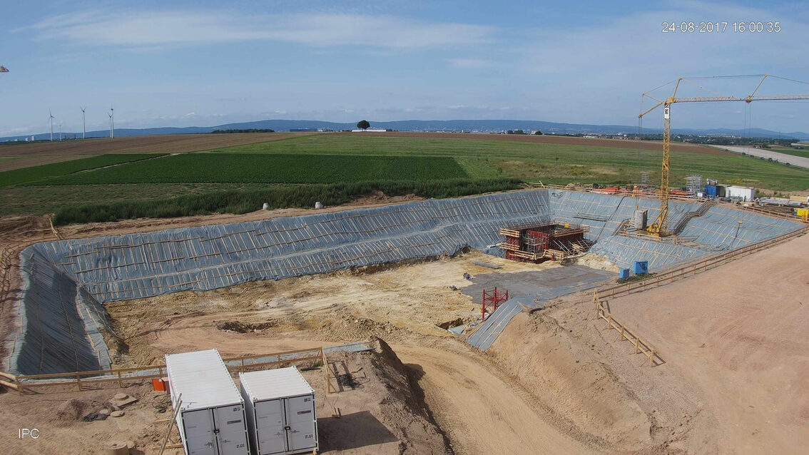 Baustelle neues Regenrückhaltebecken Ebersheim