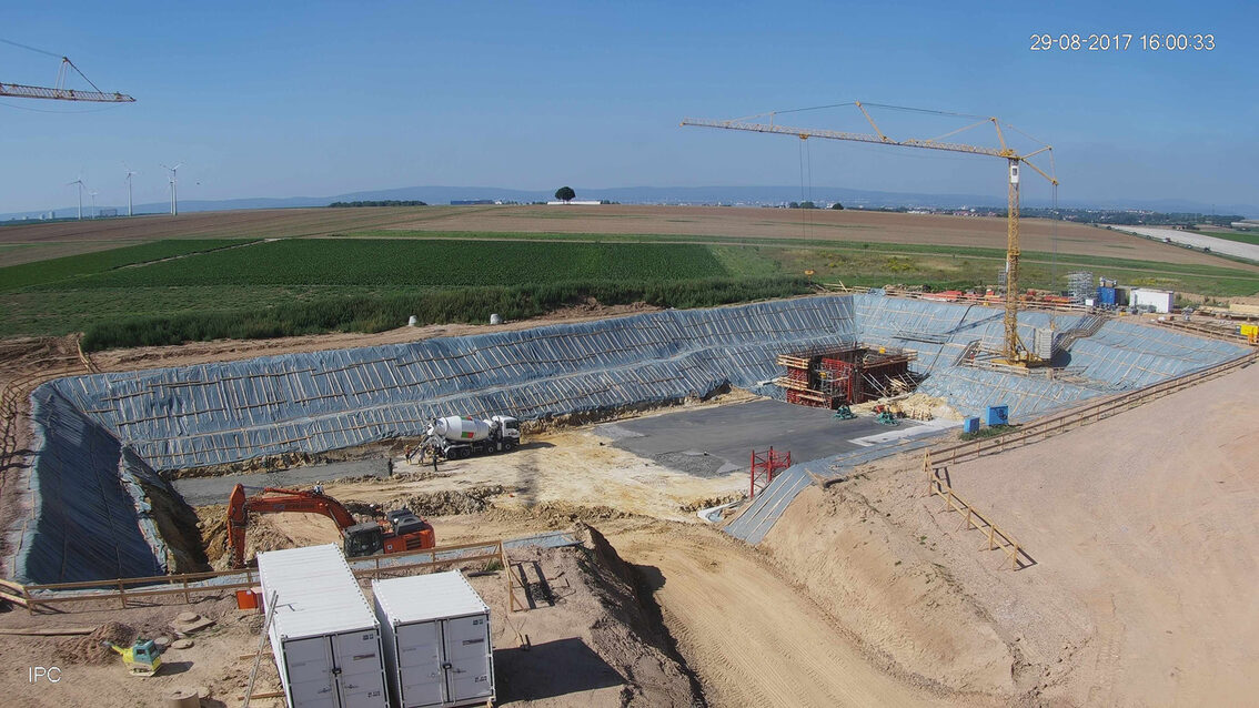 Baustelle neues Regenrückhaltebecken Ebersheim