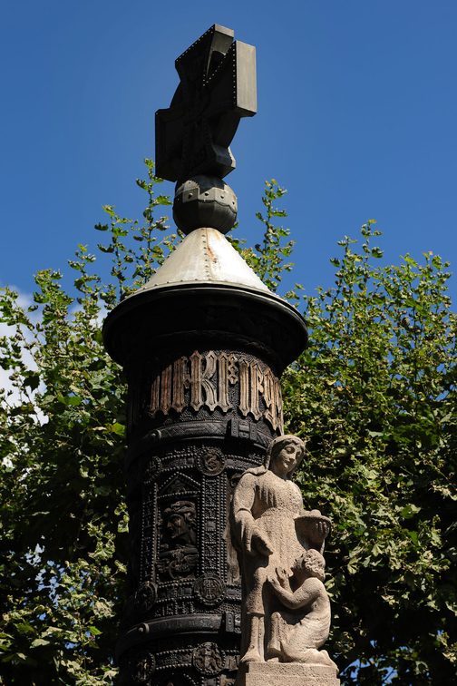 Colonna di chiodi a Liebfrauenplatz