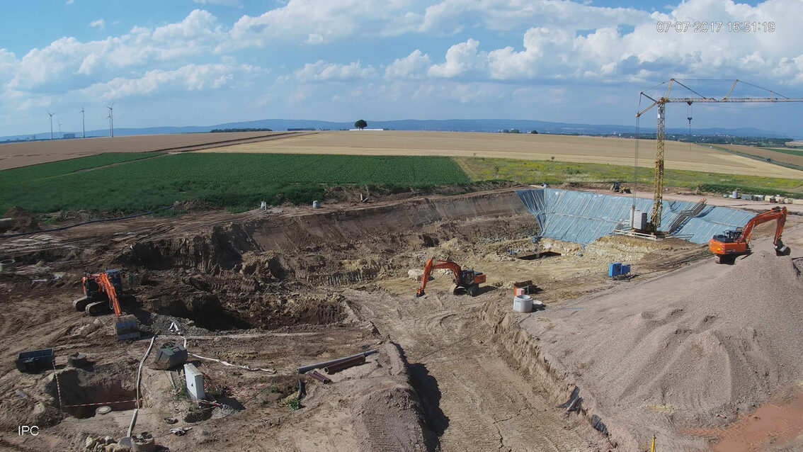 Baustelle Neues Regenrückhaltebecken Ebersheim Juli 2017