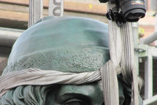 Bildergalerie Gutenberg Denkmalrestaurierung Kopf der Gutenberg-Statue Kopf des Gutenberg-Denkmals kurz vor der Rückkehr auf den Sockel