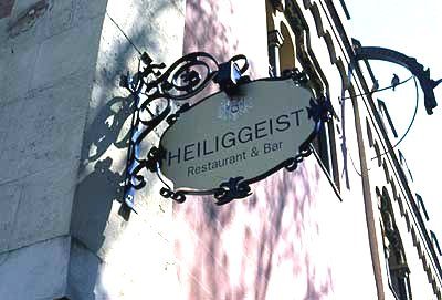 Obecny szyld restauracji Heilig Geist.