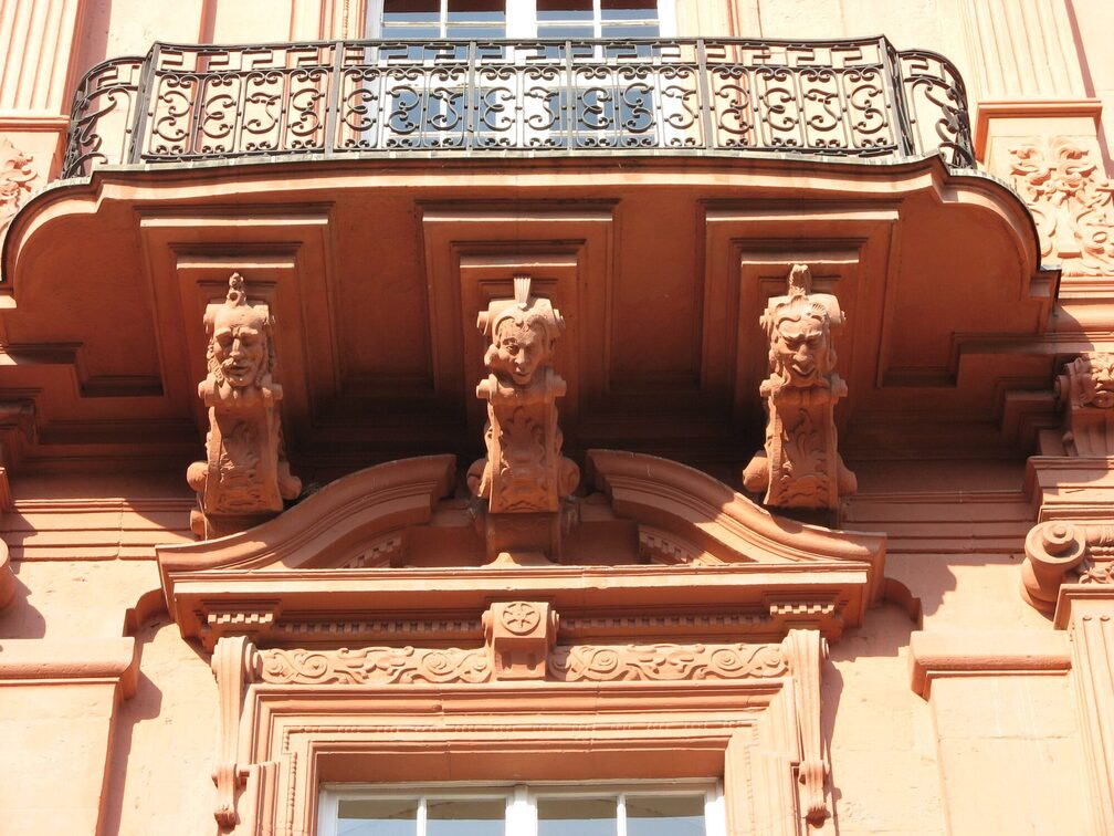 Kurfürstliches Schloss, Balkon