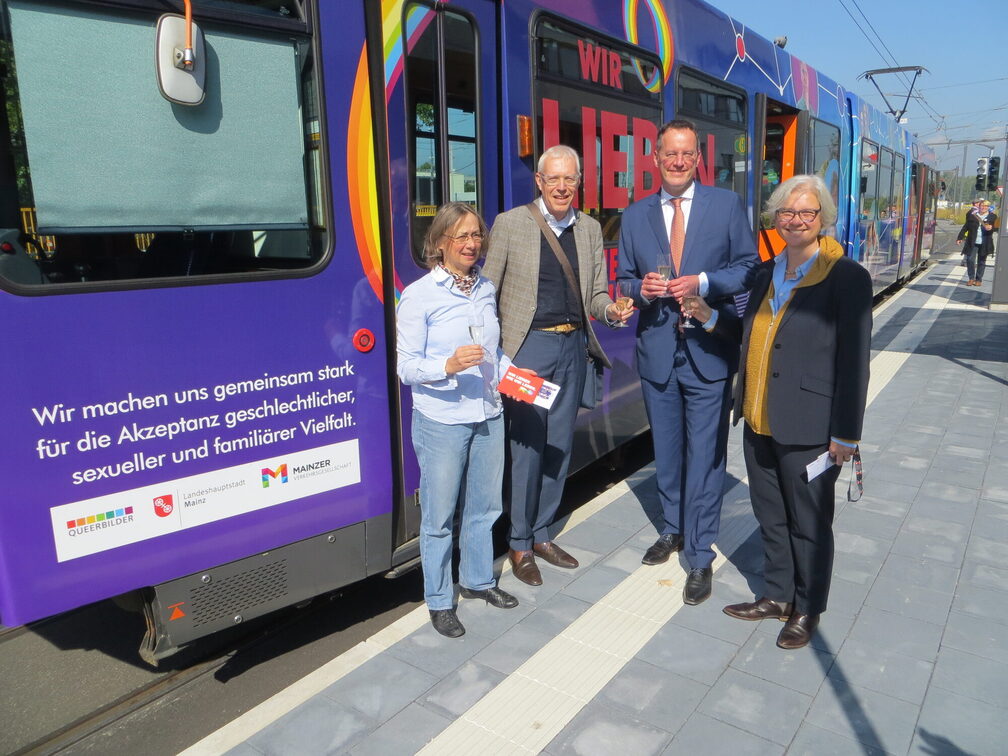 Die Mainzer Regenbogenbahn.