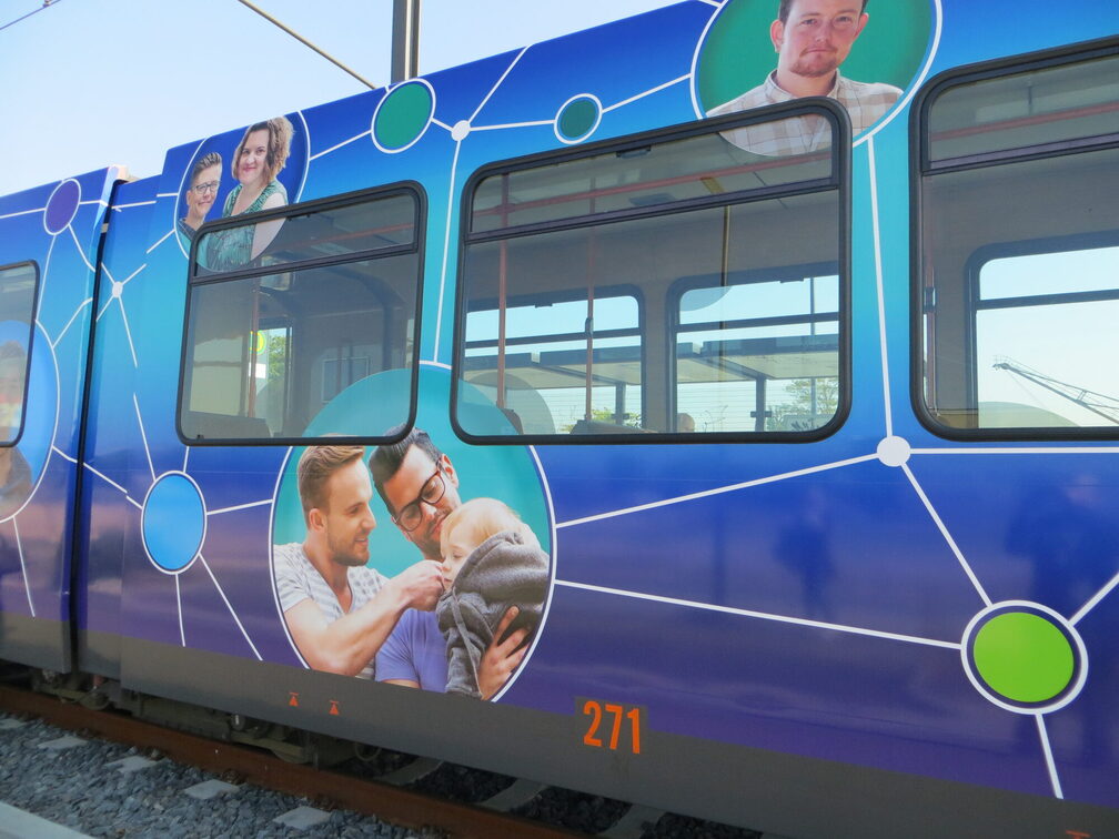 Die Mainzer Regenbogenbahn.