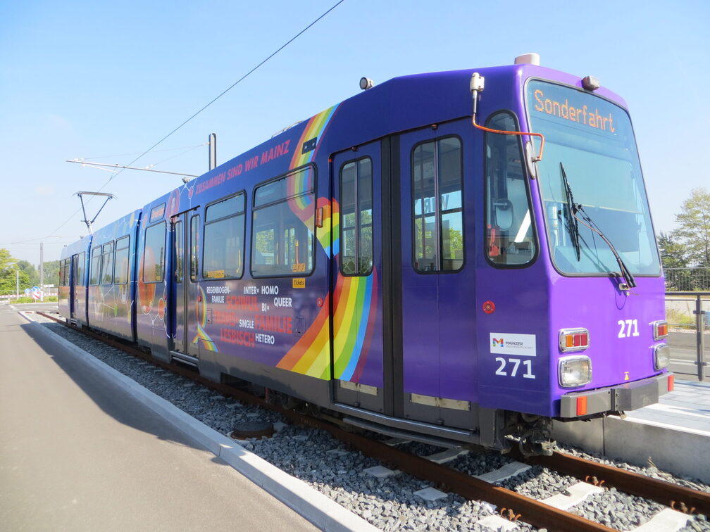 Die Mainzer Regenbogenbahn.
