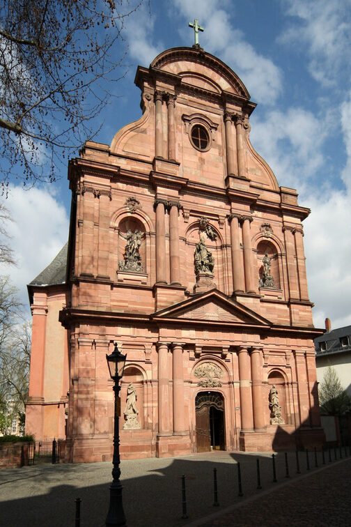 St. Ignaz, Außenansicht