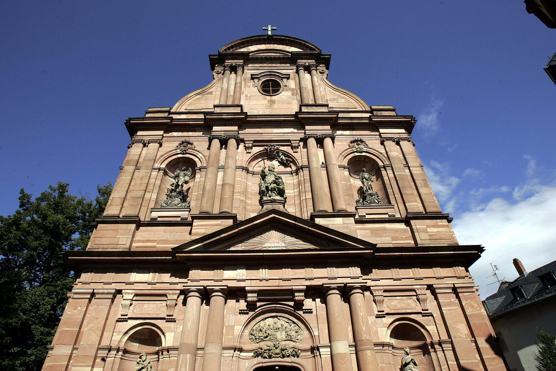 St. Ignaz, Außenansicht