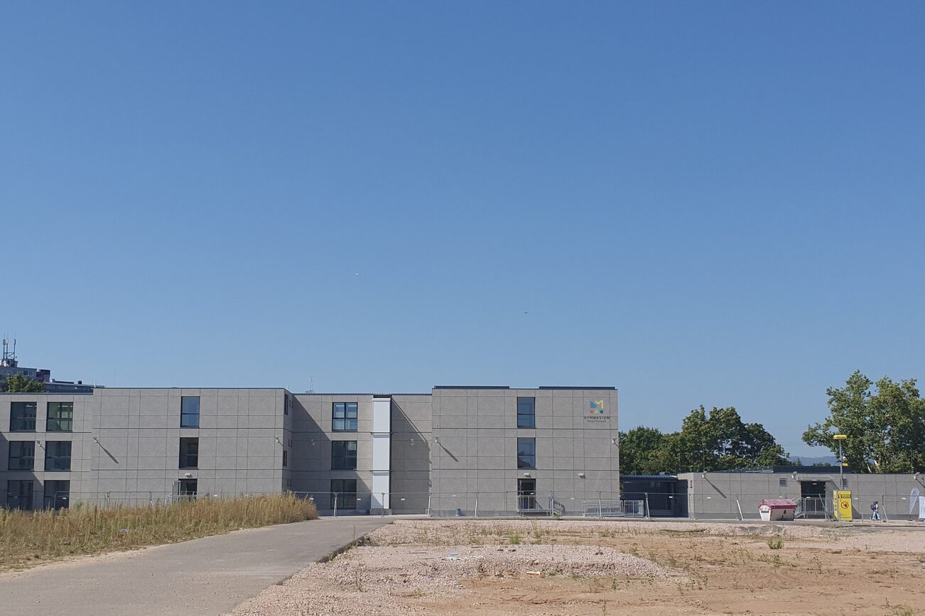 Außenansicht Interimsgebäude, Stand August 2024