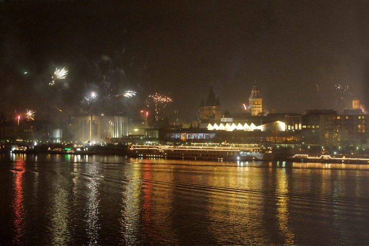 Fuochi d'artificio nel centro storico di Magonza
