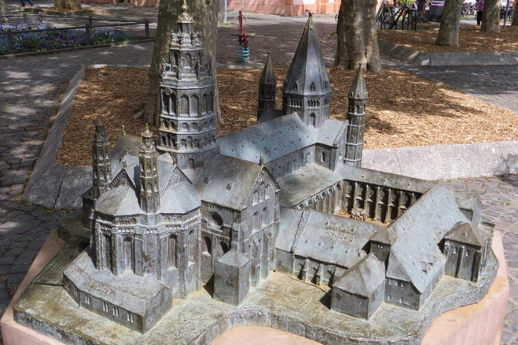 Tastmodell des Mainzer Doms