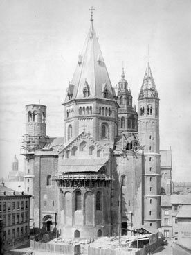 Ostseite des Domes, vor 1879 aufgenommen