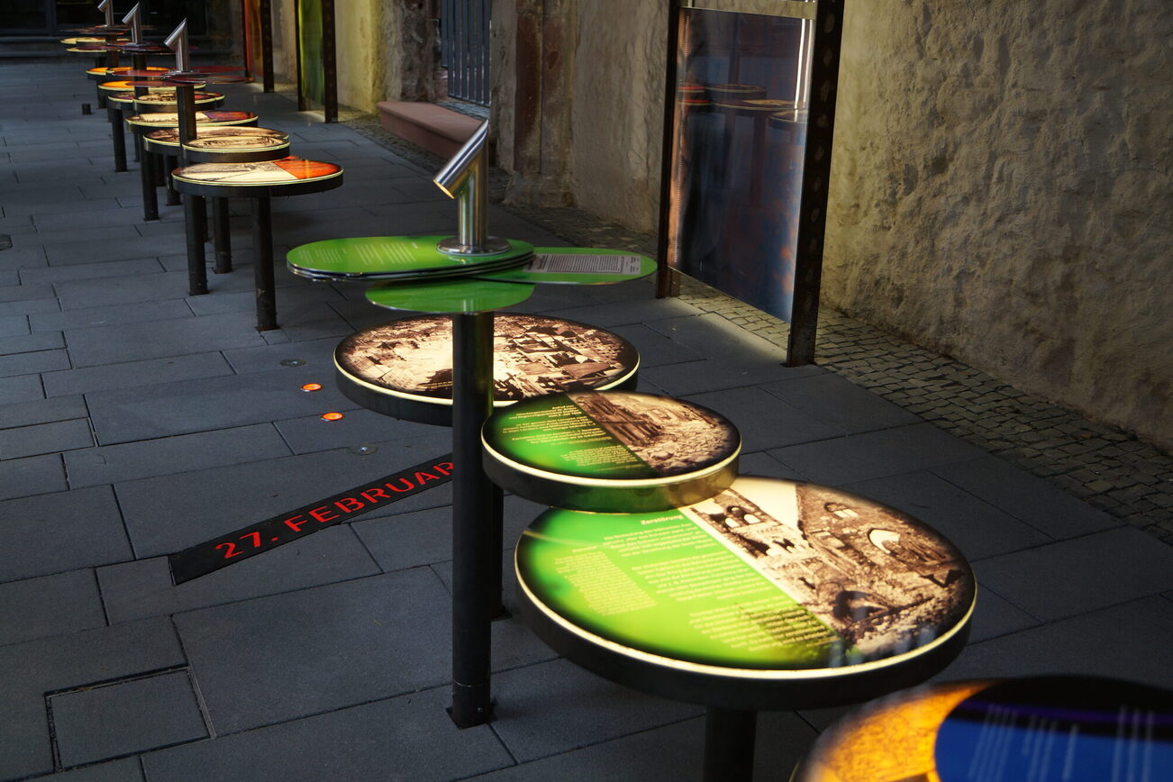 Mahnmal St. Christoph, Infotafeln