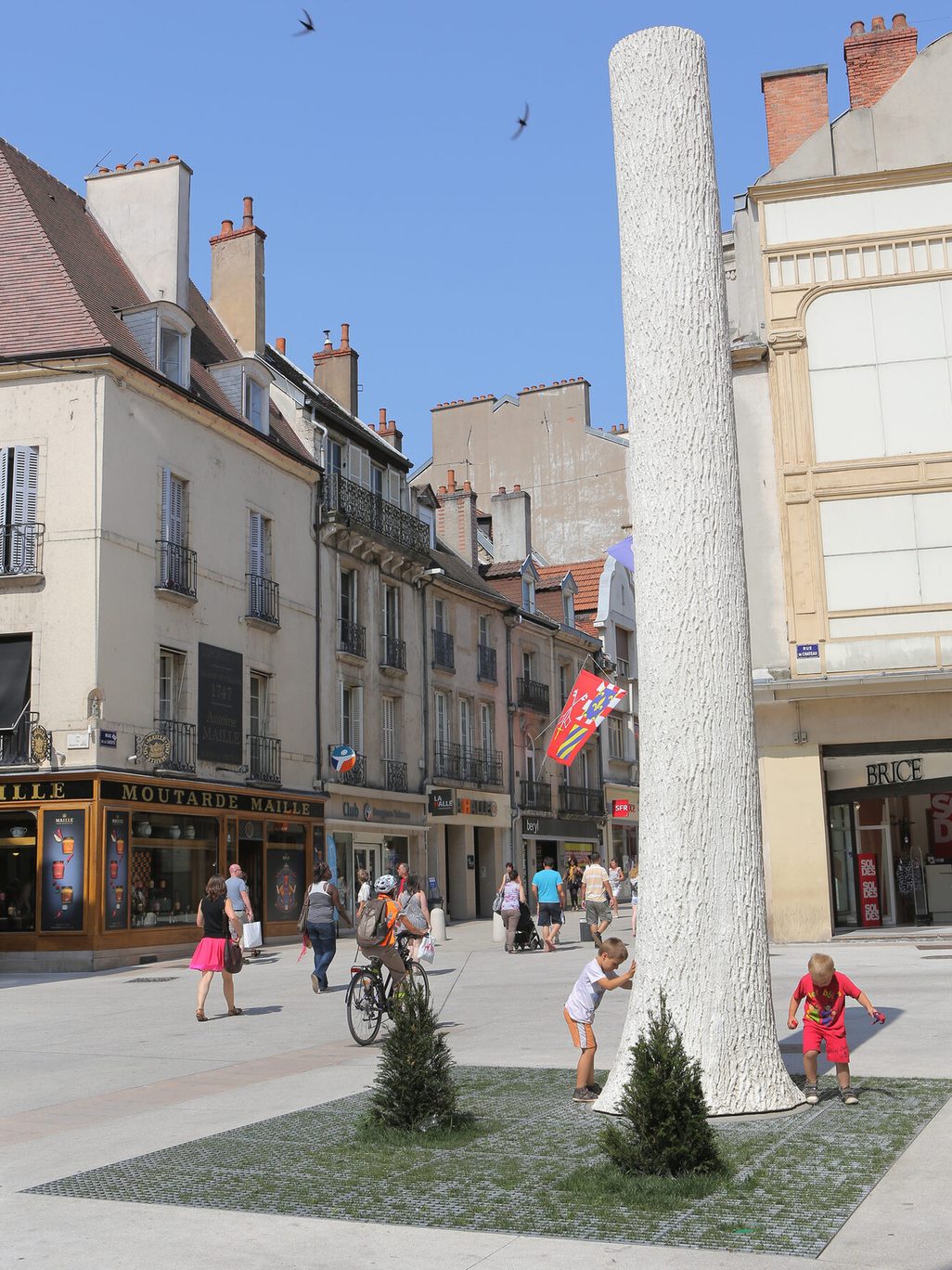 Rue de la Liberté et oeuvre