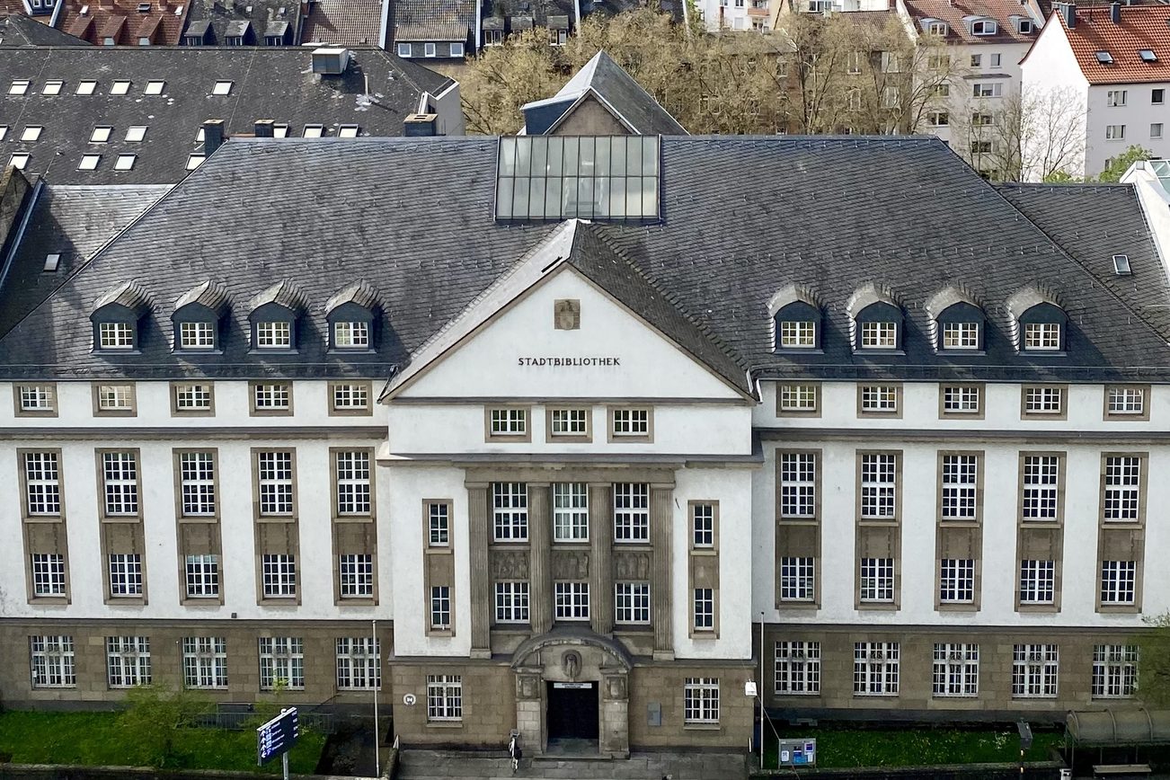 Außenansicht der Wissenschaftlichen Stadtbibliothek von oben