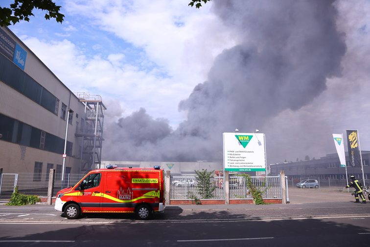 Veicolo di emergenza sulla scena.