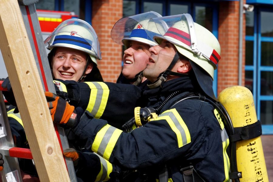 Partecipanti al distintivo di prestazione dei vigili del fuoco