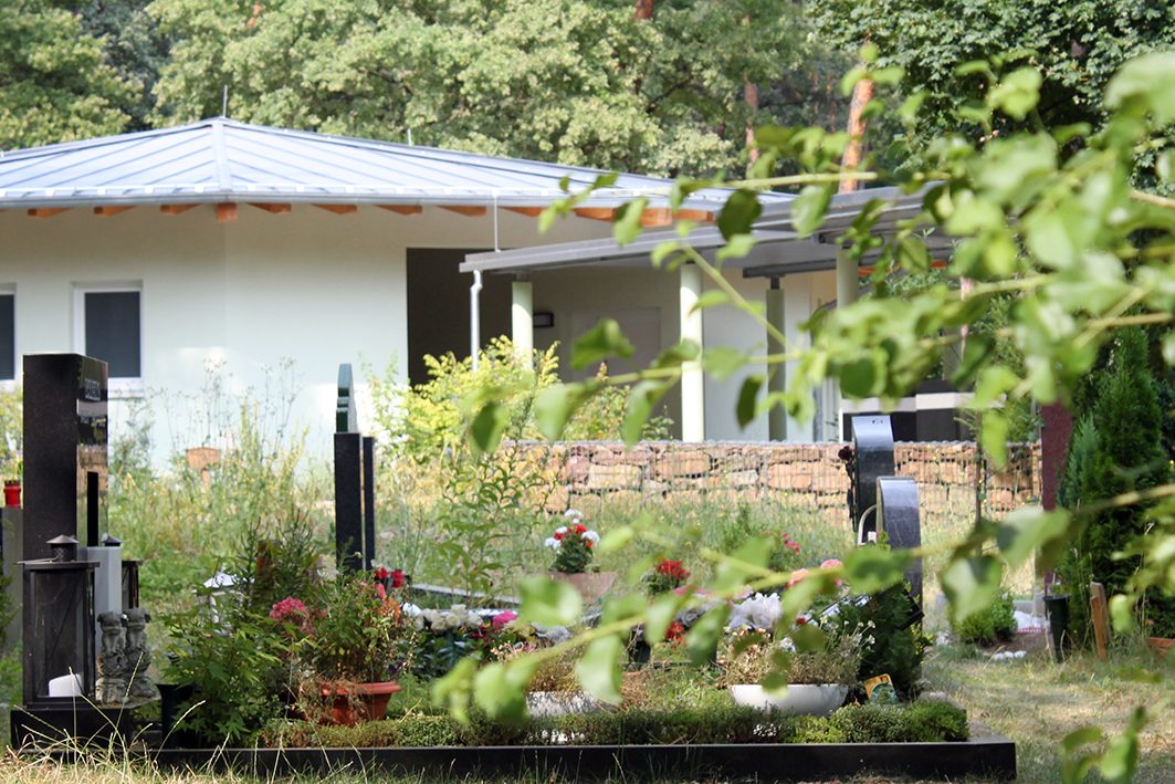 Il campo di sepoltura islamico nel cimitero forestale di Mombach.