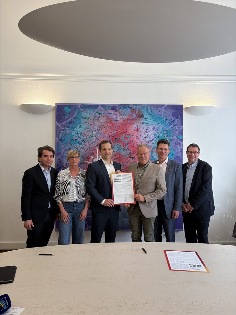 Foto di gruppo con il sindaco Haase (Mainz) e il sindaco Würzner (Heidelberg)