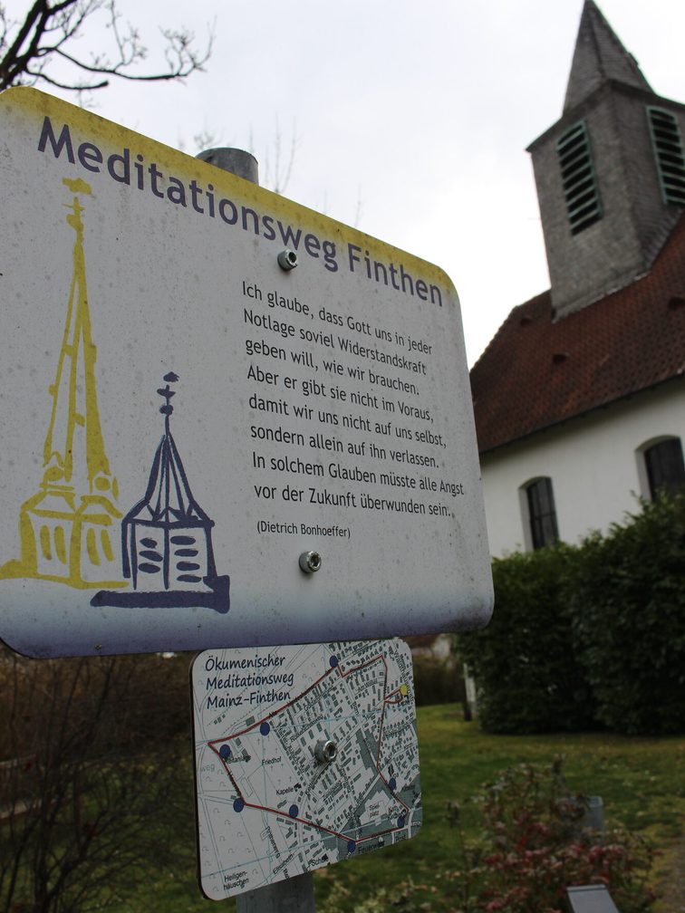 Camino de meditación en Mainz-Finthen