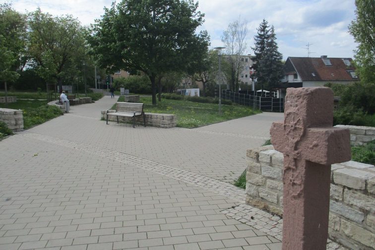 old border cross in Mombach
