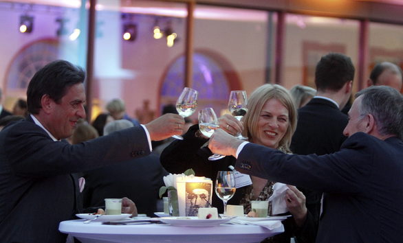 Mainzer Geselligkeit beim Glas Wein