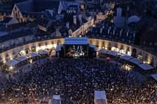 Konzert auf dem Platz de la Libération