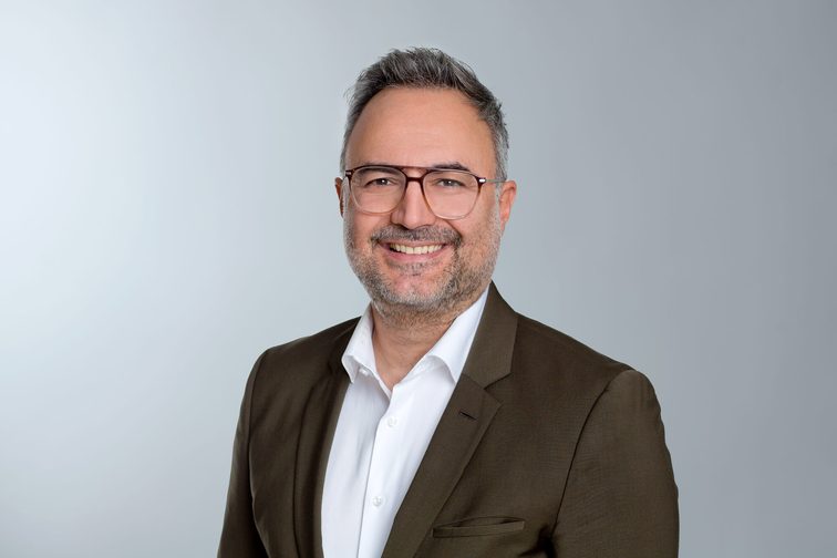 Consigliere Ata Delbasteh